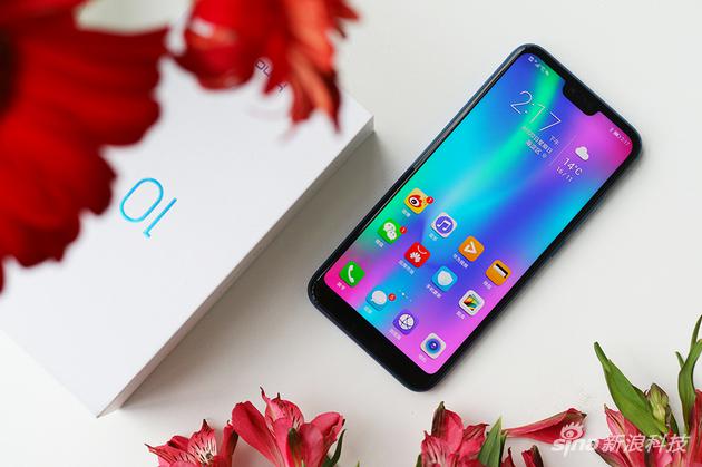 荣耀10手机评测:以荣耀的方式诠释 潮流 |荣耀