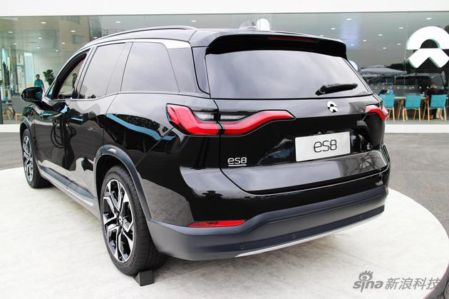 车长5022毫米，宽1962毫米，高1756毫米