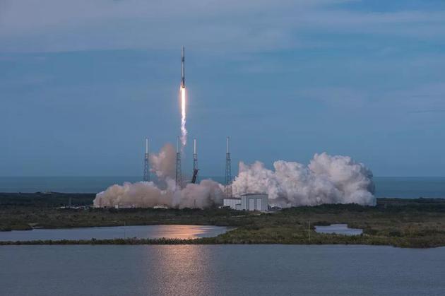 SpaceX将向国际空间站发送新设备：人工智能机器人国际空间站SpaceX人工智能