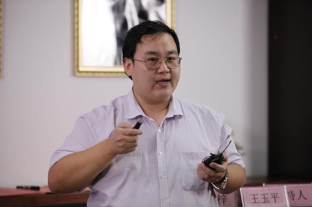 尚毅梓