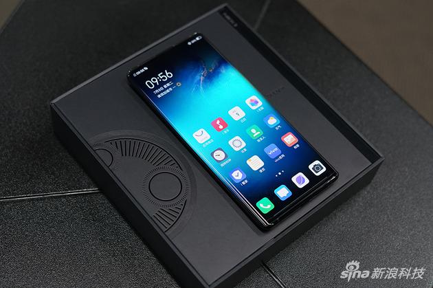 vivo NEX 3的“瀑布屏”