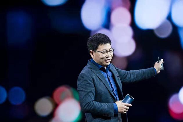 华为消费者业务总裁余承东