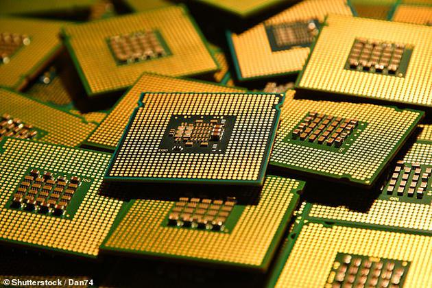 科学家宣称,20世纪80年代使计算机普及大众的硅芯片技术将成为历史。未来将出现由人类细胞制造的计算机芯片,体积更小,运行速度更快。