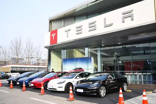 第一批五位车主的新车