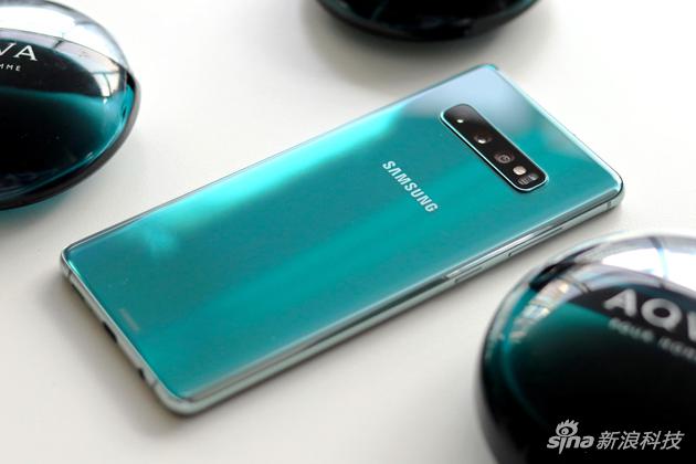 S10+国行版体验:迫于压力 三星终于不再挤牙膏