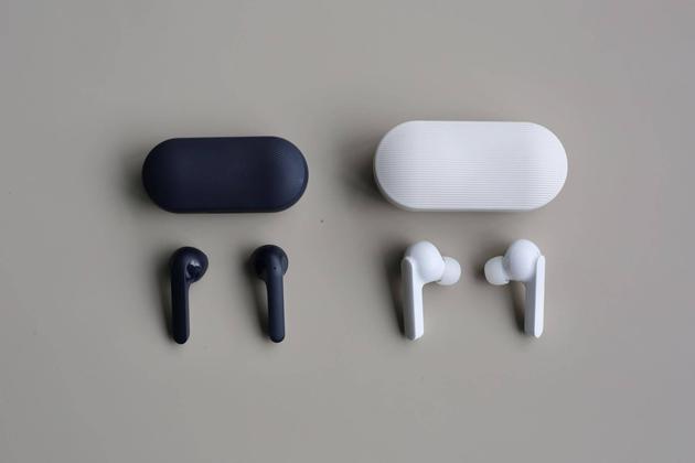 左:TicPods 2 Pro 右:TicPods Free Pro