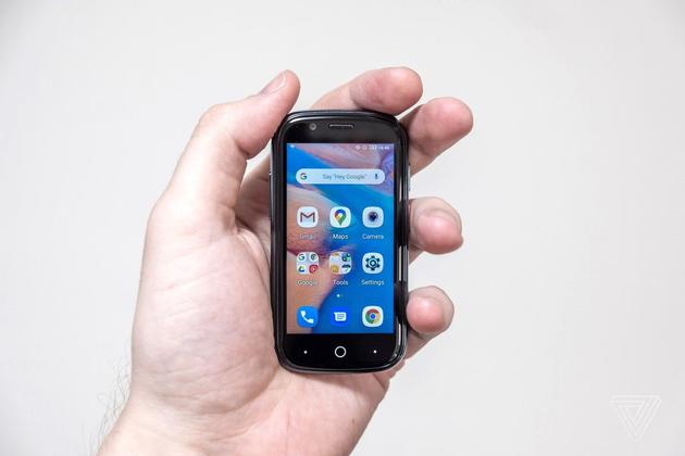 世界最小安卓10手机Jelly 2发布 屏幕仅3英寸