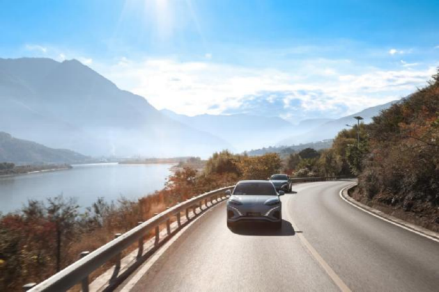 探秘比亚迪云辇,为何被称为“车身控制天花板”?