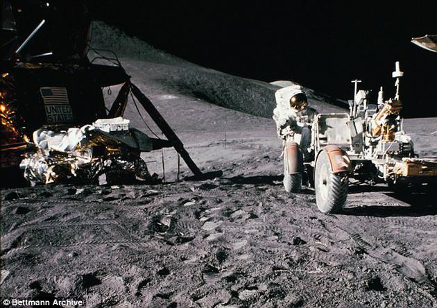 “这将是如今在世的大多数人首次见证登月的机会，全世界都将在惊奇与敬畏中屏住呼吸。”NASA表示。图为阿波罗17号任务拍摄的照片。