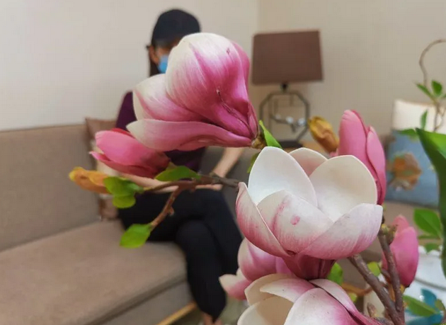 ▲一名受害者在某婚恋APP遇到一名自称罗源的男子,跟随对方投资被骗30余万元。图/新京报网