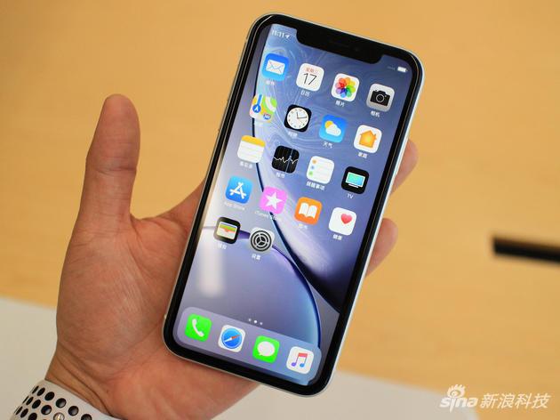iPhone XR黑边没有效果图上那么明显