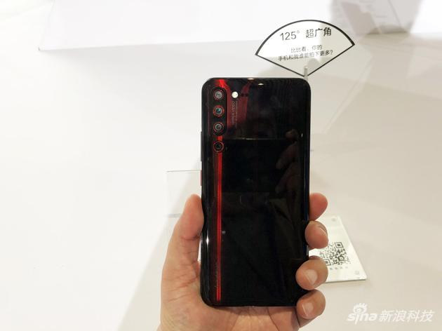 联想Z6 Pro背面