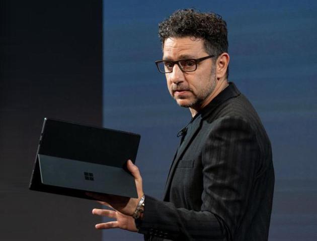 微软首席产品官Panos Panay(图片来自@zdnet)