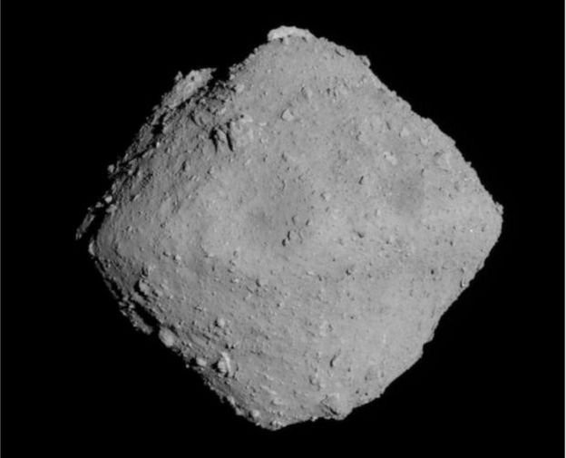 隼鸟2号于今年六月抵达小行星162173。