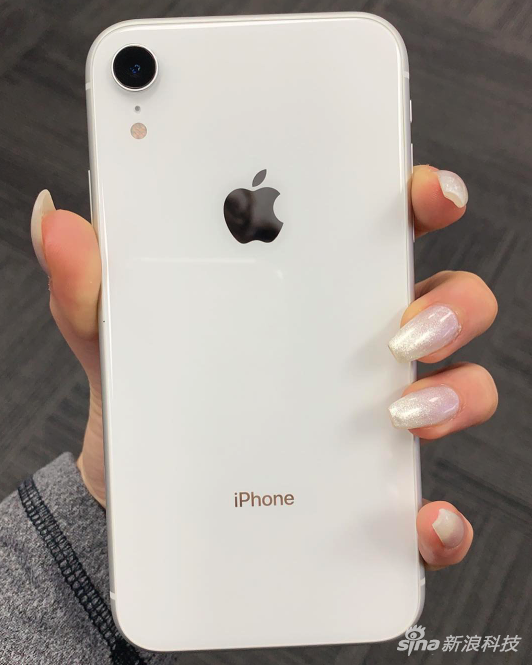 北美已经有用户拿到了iPhone XR