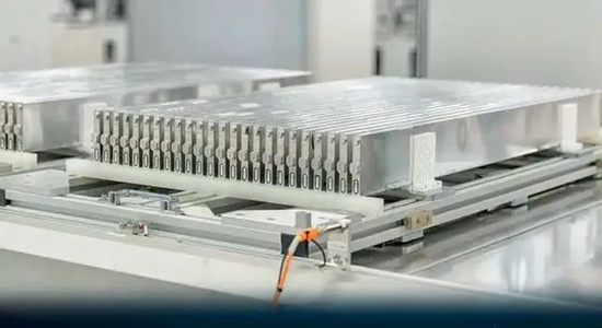 比亚迪“刀片电池”，图源比亚迪官网