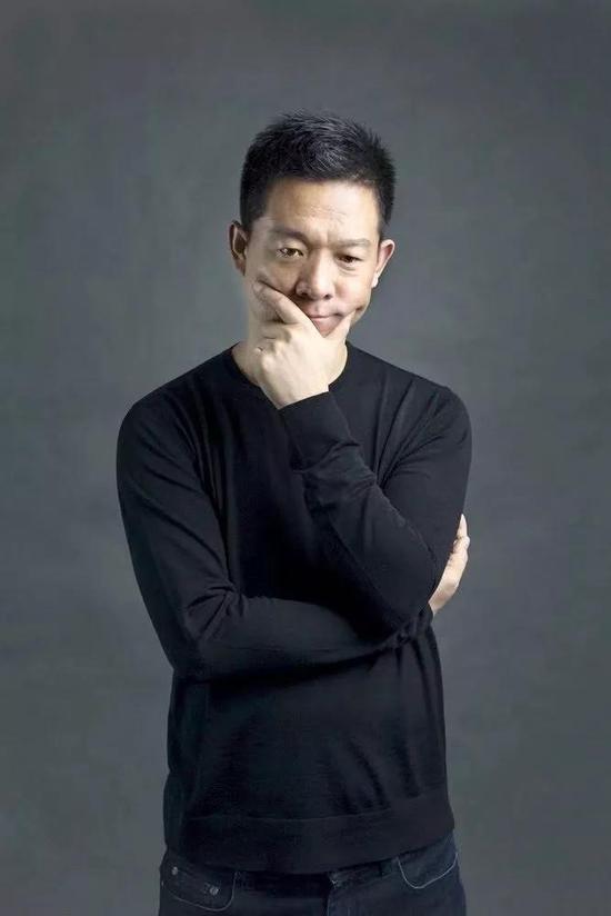 「送试玩金网站」跌落神坛:100亿上海滩传奇大佬自首!骗局崩盘,投资者欲哭无泪