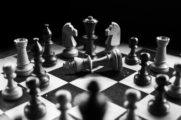 长视频的无限战争：3种模式，2种眼光，1种结局