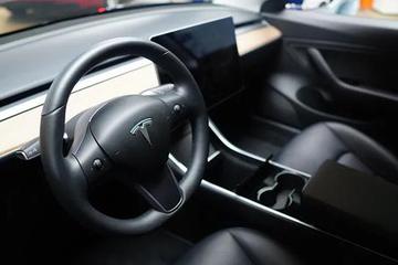 国产特斯拉再降价，马斯克想掀翻中国车市？