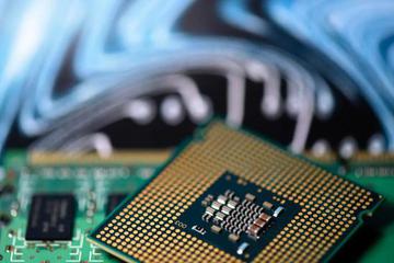 紧咬特斯拉、追赶英伟达，中国车企造芯的野心和困局