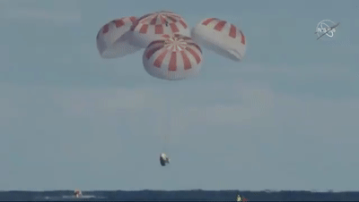 SpaceX的载人版“龙”飞船成功返回地球