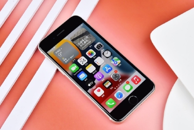 iPhone SE 3星光色圖賞