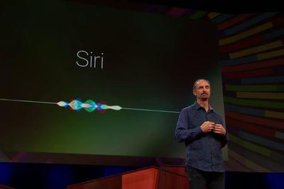���һλSiri���ϴ�ʼ����ķ����³�����뿪ƻ��