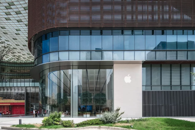 �����׼�Apple Store�깤��iPhone XS���۵��쿪Ļ