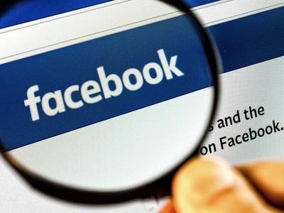 Facebook丑闻：合作公司用美女色诱政客