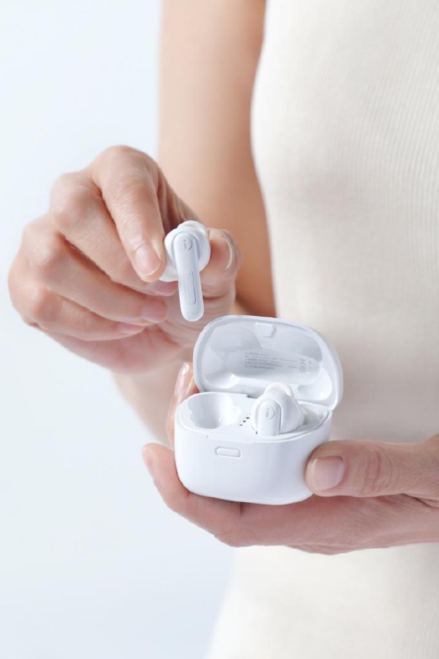 科大讯飞发布首款智能助听器 耳机造型 可自行听力检测定制方案