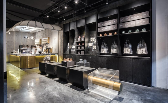 喜茶的黑金风格门店