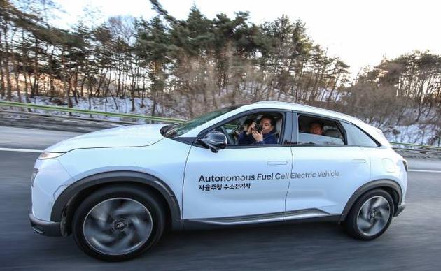 现代测试全球首辆自动驾驶燃料电池车:速度达110km/h