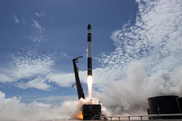 初创企业Rocket Lab成功发射火箭 携三卫星进入轨道