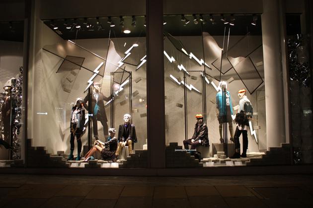 Zara为店铺安装AR显示屏 吸引网购成瘾的年轻一代
