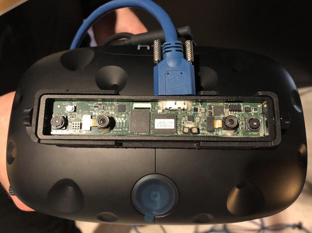 有创业公司开发追踪技术：戴上VR头盔也能看清房间