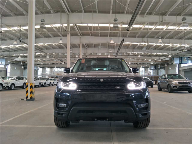 17款路虎揽胜运动版 柴油揽运价格优惠