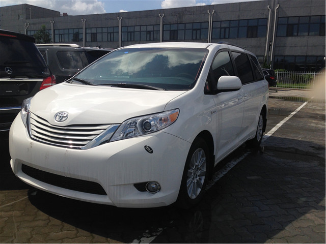 17款美规丰田塞纳 全智能高级商务优惠