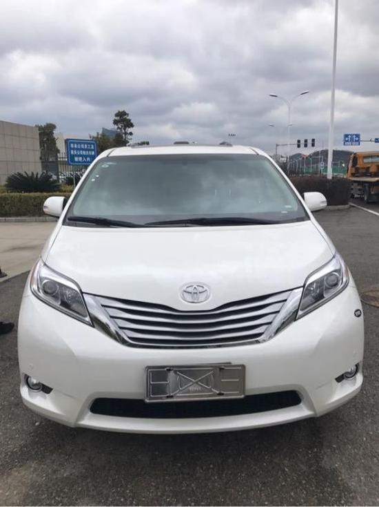 17款丰田塞纳3.5四驱性能强劲现车降价