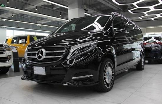 2019款奔驰V250商务改装大折扣现车优惠