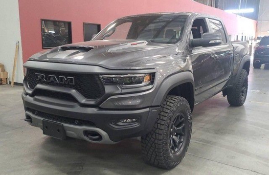 23款道奇霸王龙V8二级包最新靠谱价格