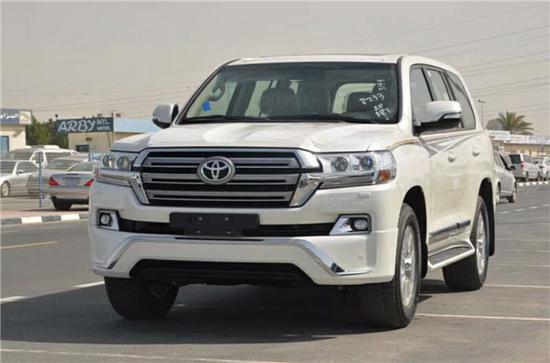 18款丰田酷路泽4000 八气真皮大包围版