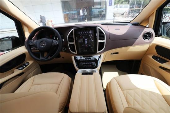 新款奔驰威霆豪华改装房车配置图片报价