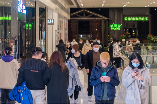 临近春节商务与家庭聚餐不断,天津恒隆广场各大特色餐厅迎来烟火气