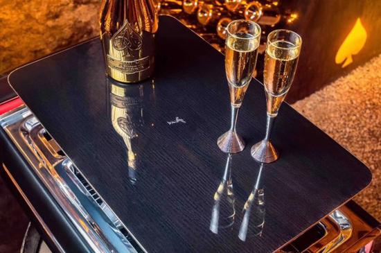 2019款劳斯莱斯库里南配置出色优惠20万