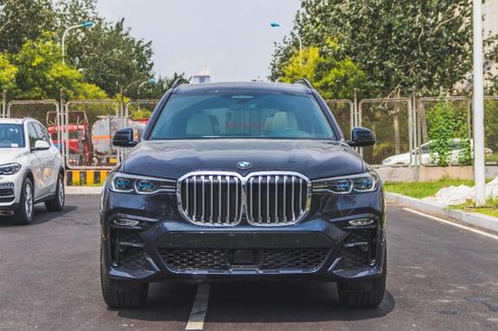 卓越豪华2020款加版宝马X7现车到店实拍