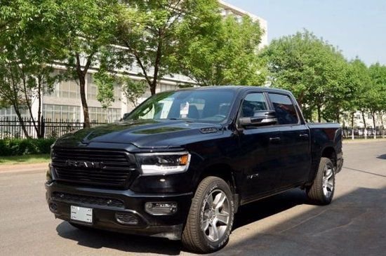 22款道奇公羊运动皮卡 58万起售国六特惠