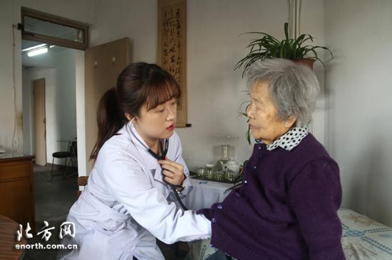 陈方为韩大娘复查