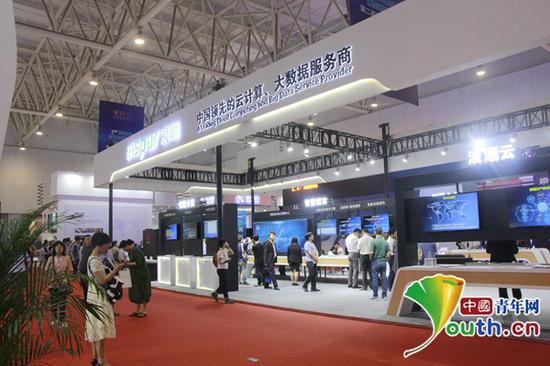 图为展厅现场。中国青年网记者李华锡 摄