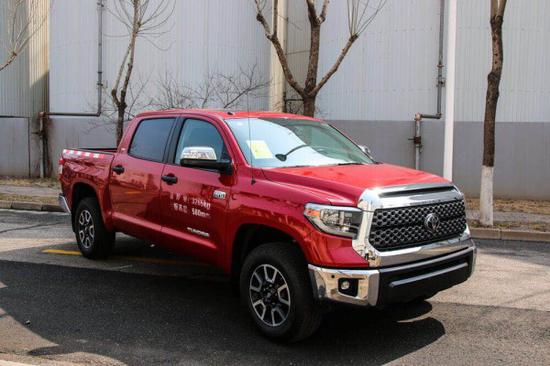 日系经典新一代18款丰田坦途皮卡SR5TRD