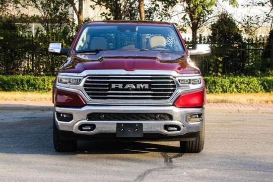 2019款加版道奇公羊1500 5.7长角号促销